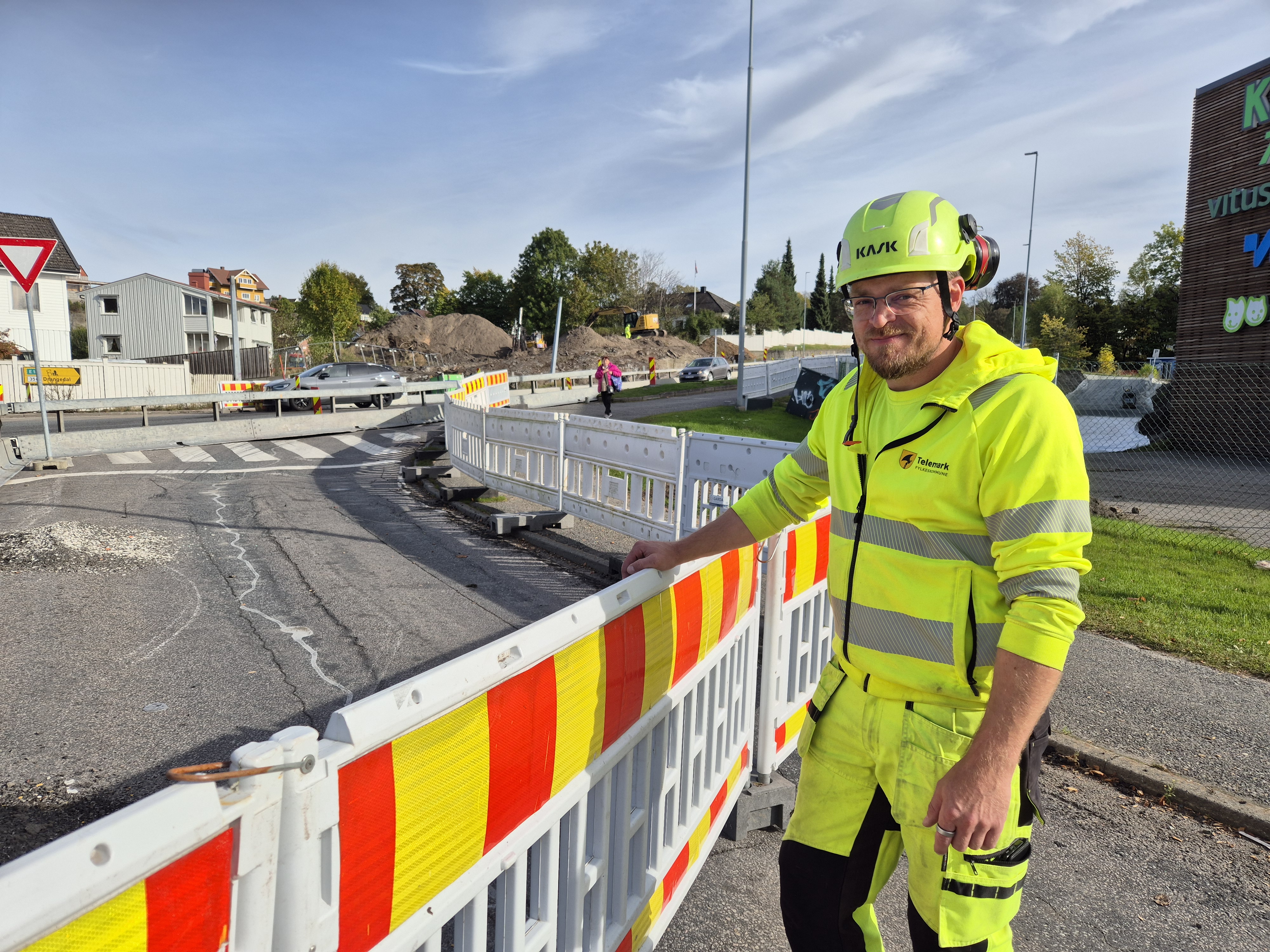 Sprengningsarbeid gir korte trafikkstopp i Raschebakken i høstferien