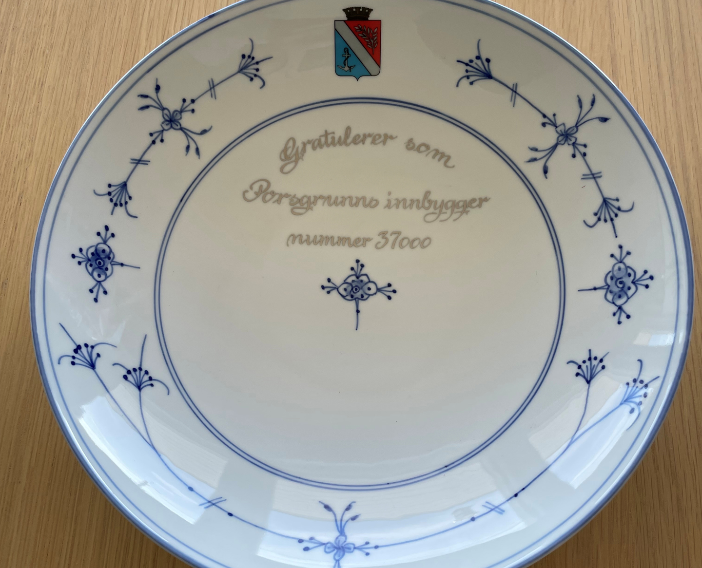 Dette håndmalte fatet blir et fint minne