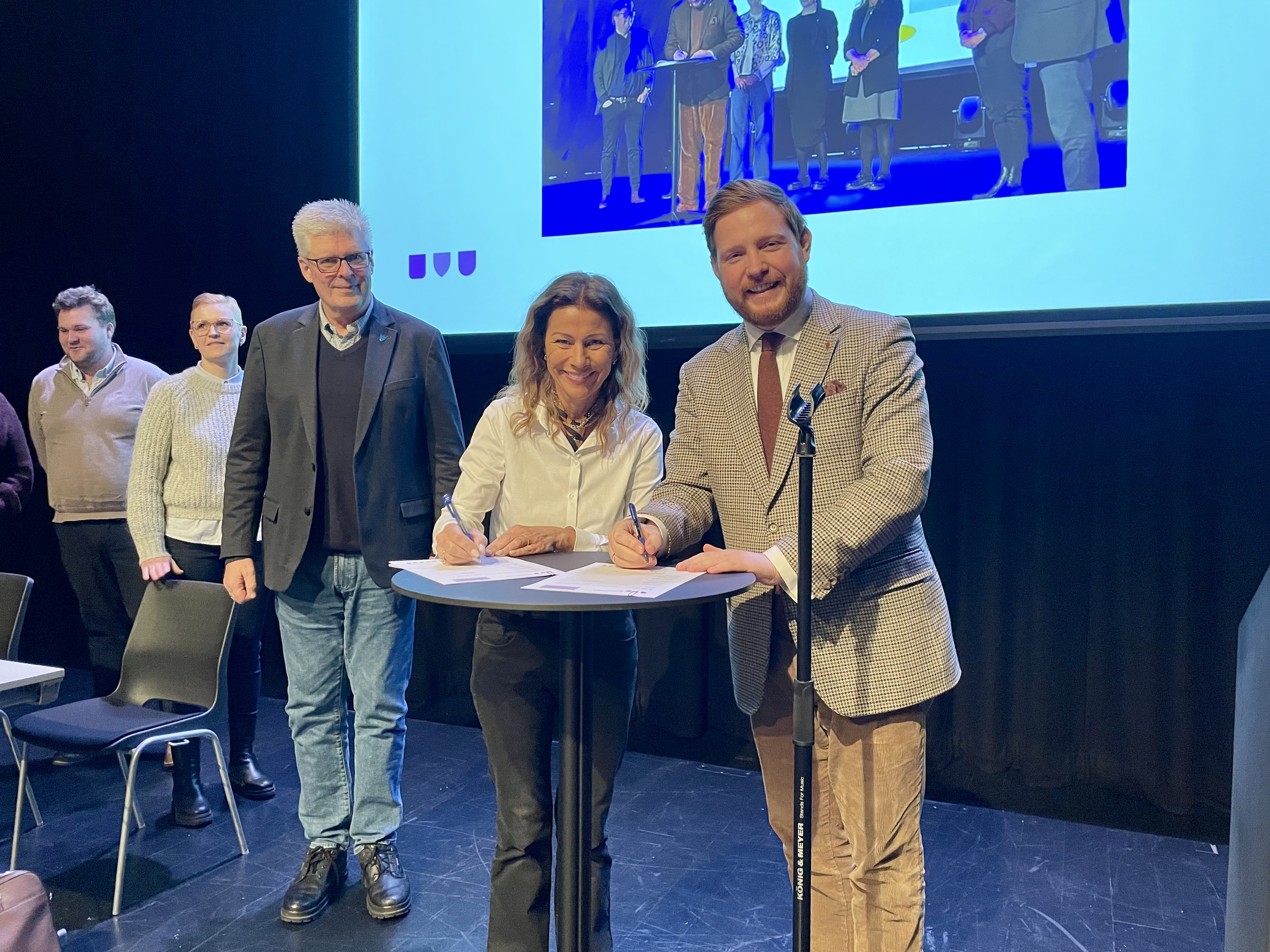 Grenlandskommunene samarbeider med USN om kunnskap om energi, klima og miljø