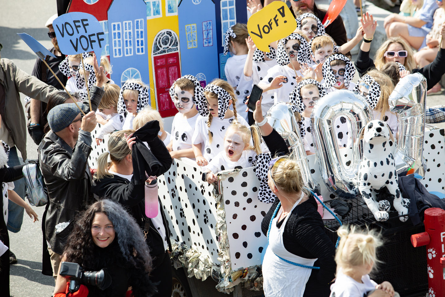 Brattås og Lundelia barnehage med 101 dalmatinere. Foto: Kai Hansen.