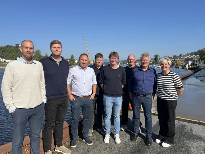 Andreas Tengelsen, Eskild Larsen, Silje Haugane, Thomas Nøklegård, Petter Hellum, Andre L. Olsen, Jostein Thorvaldsen og Bjørnar Andersen utgjør prosjektgruppa.