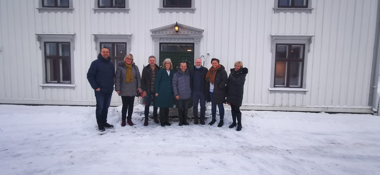 Fra venstre: Anders Rambekk, Rose-Marie Christiansen, Asgeir Føyen, Morgan Sørensen, Tollef Stensrud, Julie Evensen Holm og Turi Berntsen.