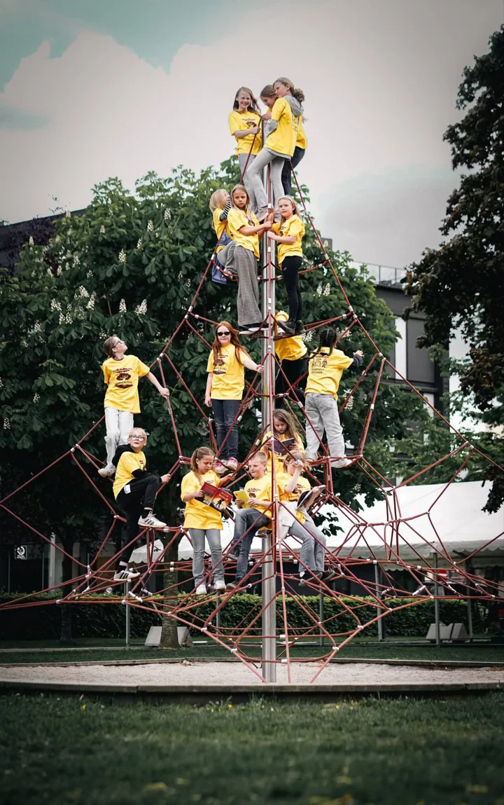 Sommerles Ambassadørene I Klatrepyramiden